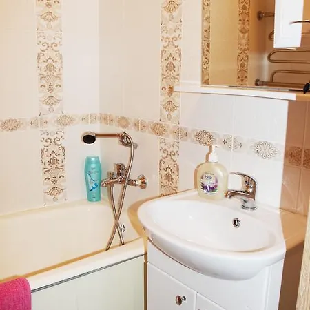 Apartament On Russianova *